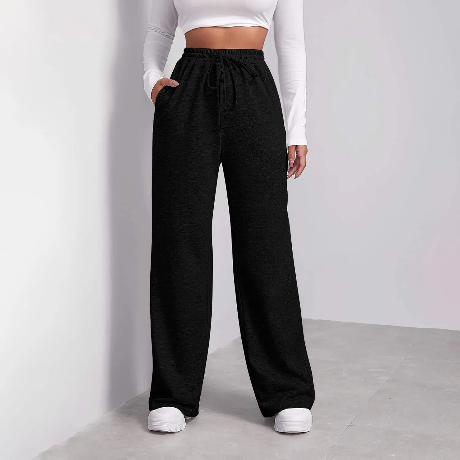 Womens Fleece Sweatpants Straight Legs Drawstring Pants Winter Sweatpants Casual Sport Workout Pants with Pockets