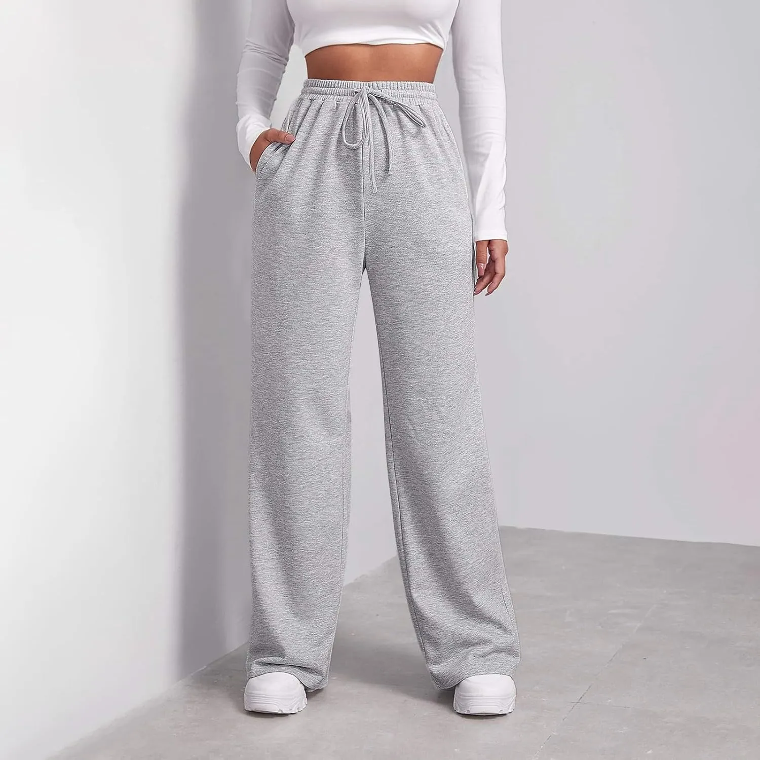 Womens Fleece Sweatpants Straight Legs Drawstring Pants Winter Sweatpants Casual Sport Workout Pants with Pockets