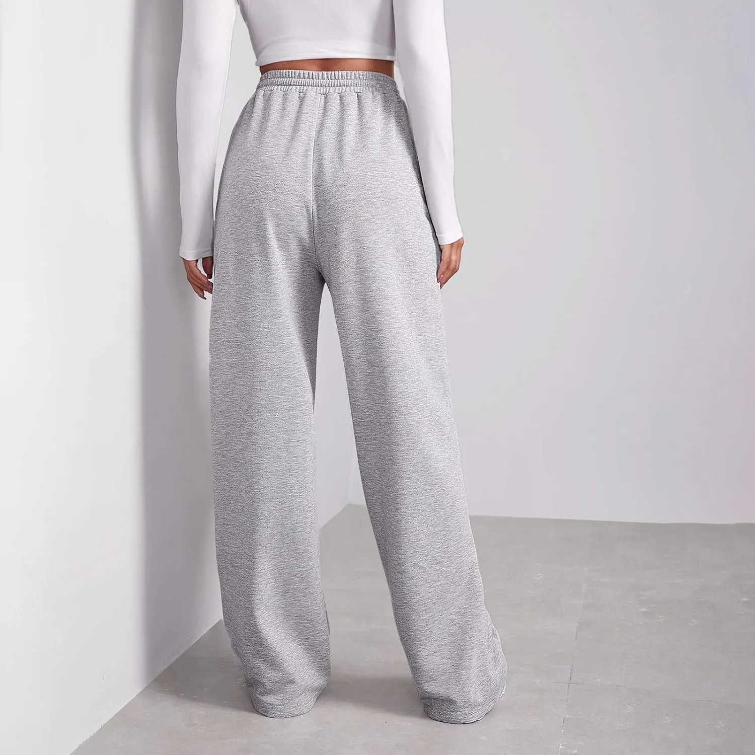 Womens Fleece Sweatpants Straight Legs Drawstring Pants Winter Sweatpants Casual Sport Workout Pants with Pockets